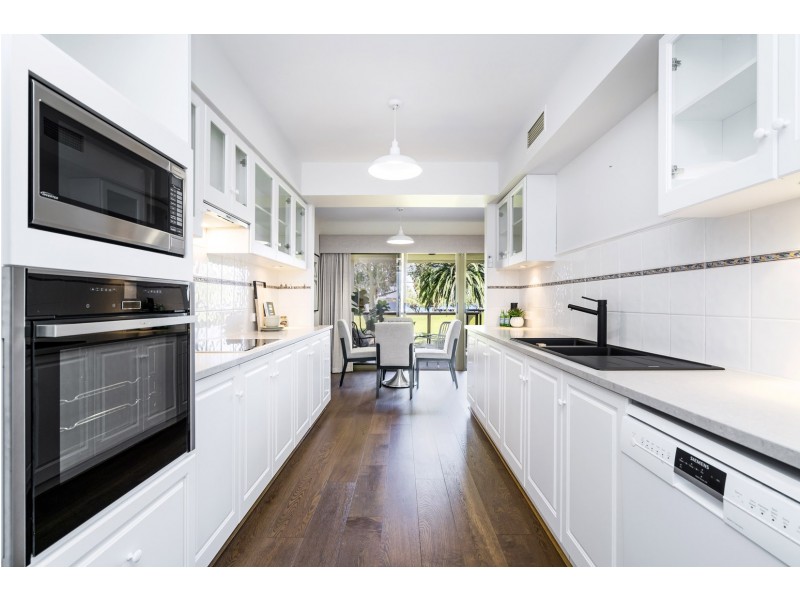 5/22 The Avenue, Crawley WA 6009