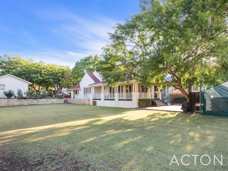 2 Alexandra Avenue, Claremont WA 6010