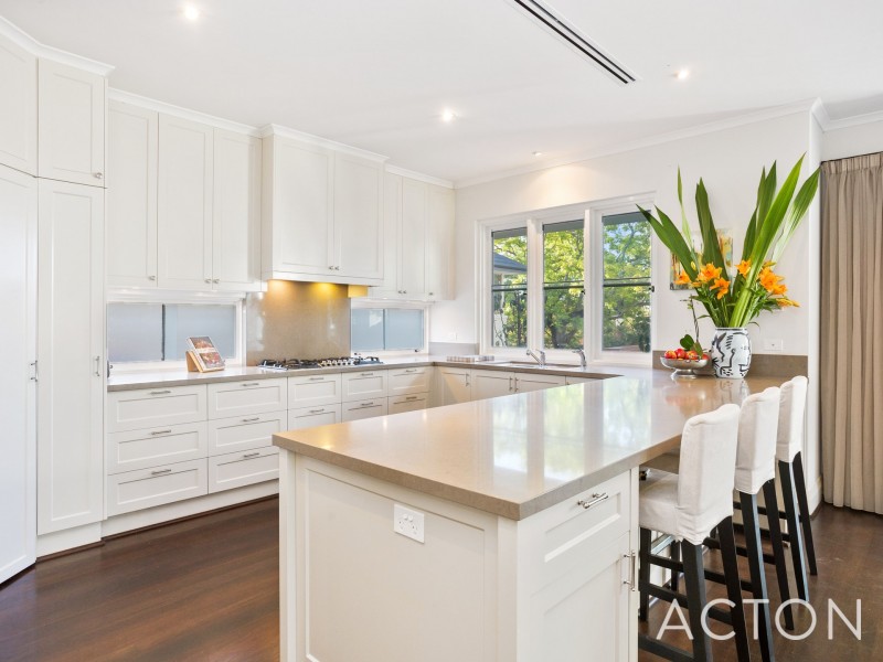 2 Alexandra Avenue, Claremont WA 6010