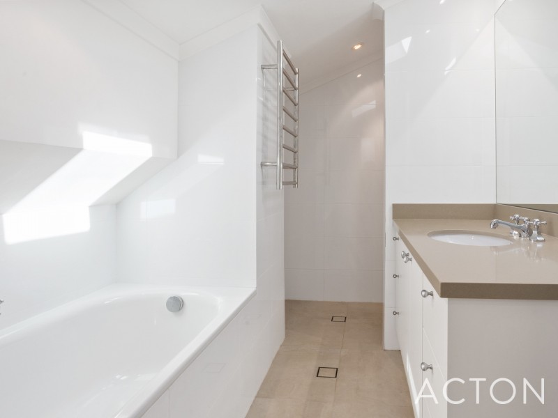 2 Alexandra Avenue, Claremont WA 6010