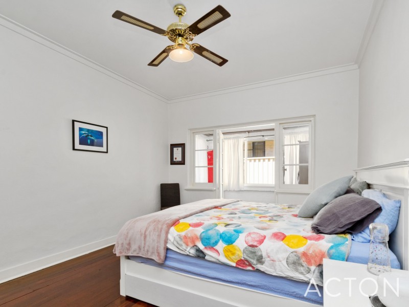 2/93 Stirling Highway, Nedlands WA 6009