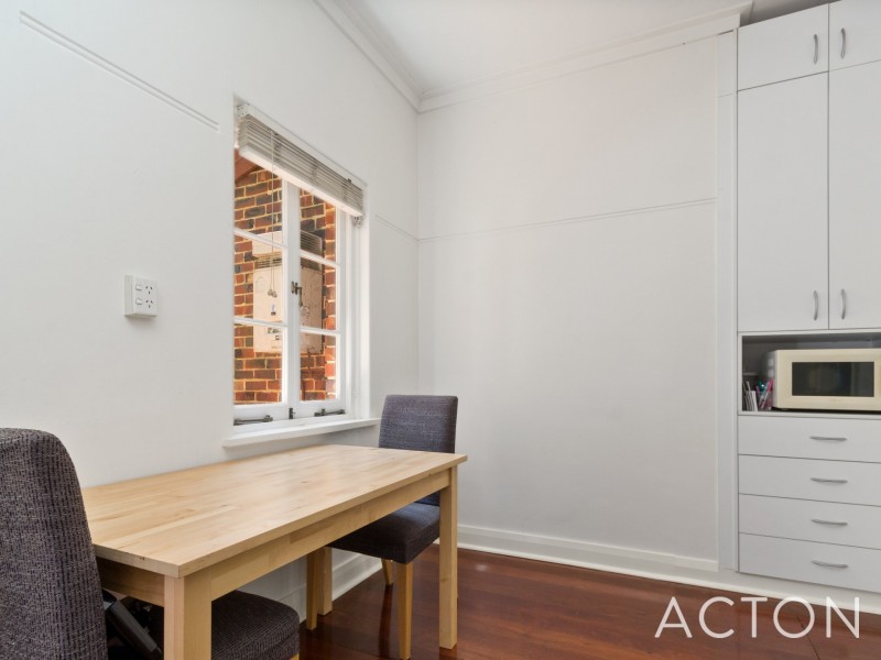 2/93 Stirling Highway, Nedlands WA 6009