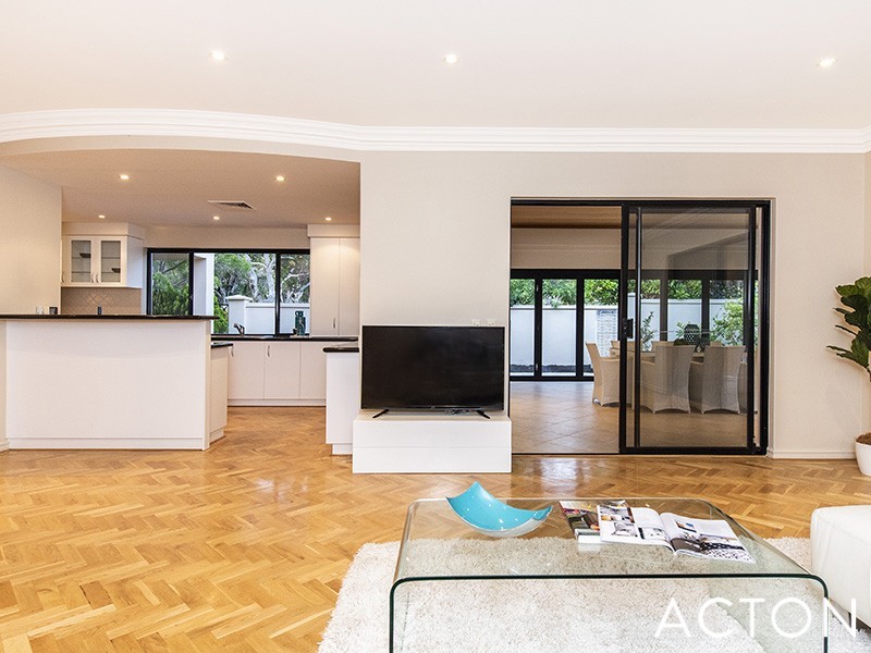 1 Rene Road, Dalkeith WA 6009