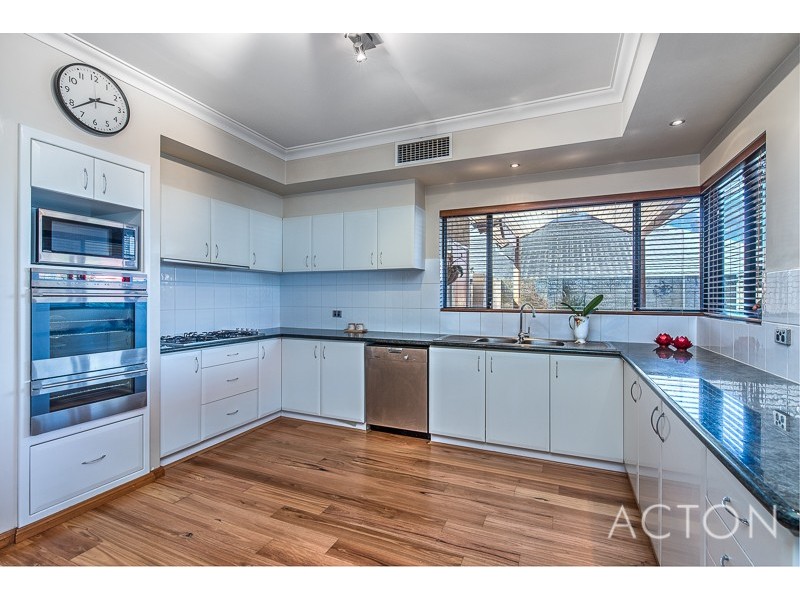 12 Lutey Road, Attadale WA 6156