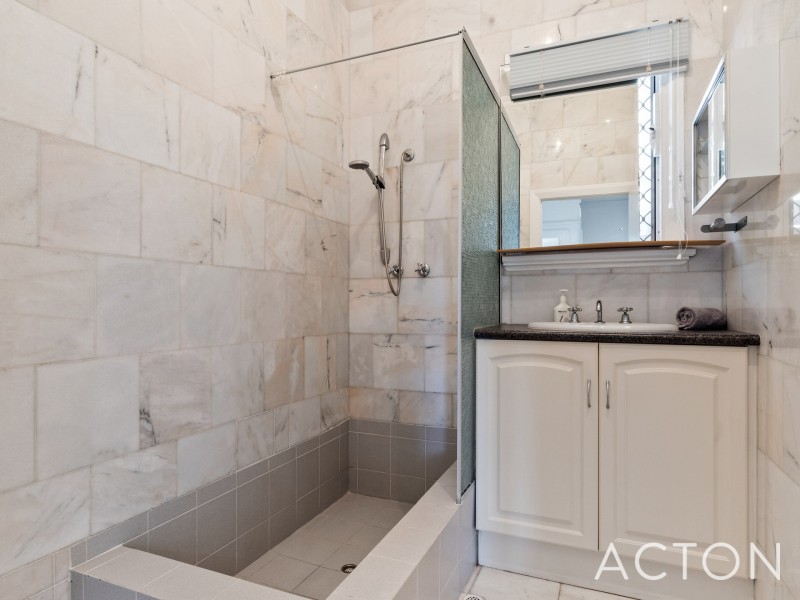 211 Roberts Street, Joondanna WA 6060