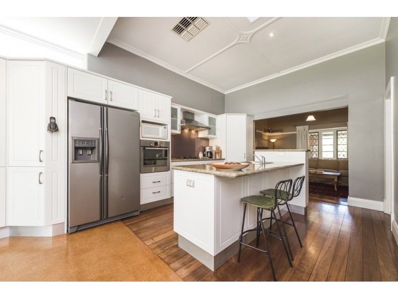 98 Holland Street, Wembley WA 6014