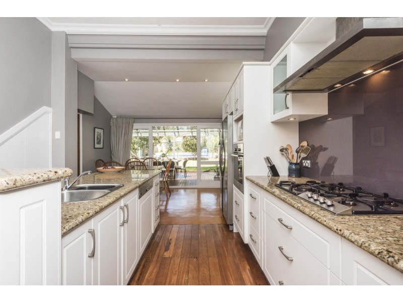 98 Holland Street, Wembley WA 6014