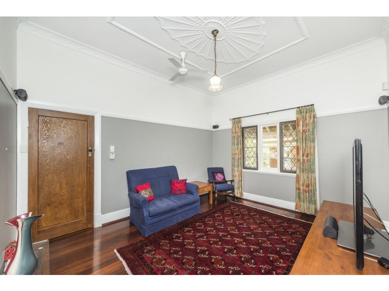 98 Holland Street, Wembley WA 6014