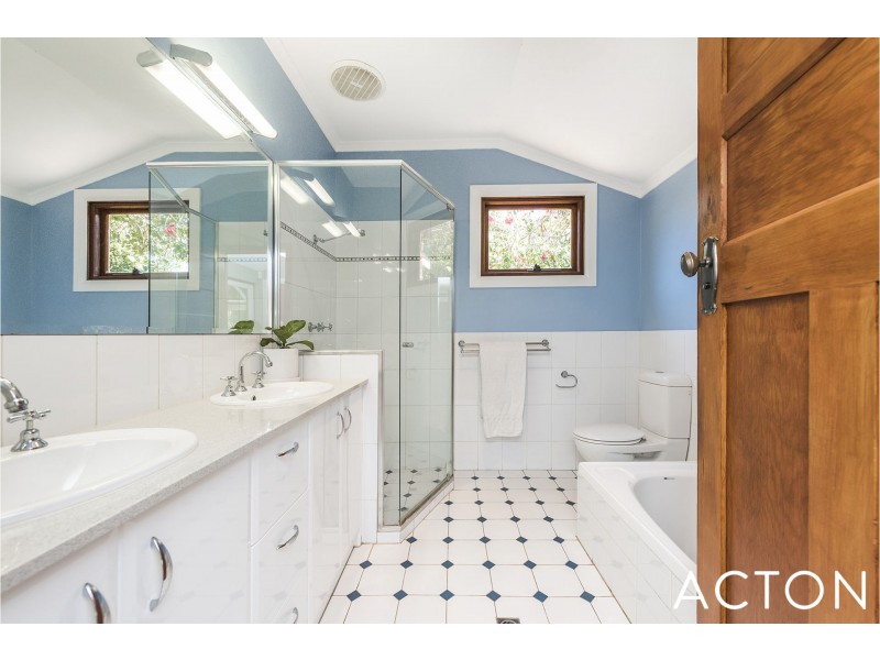 98 Holland Street, Wembley WA 6014