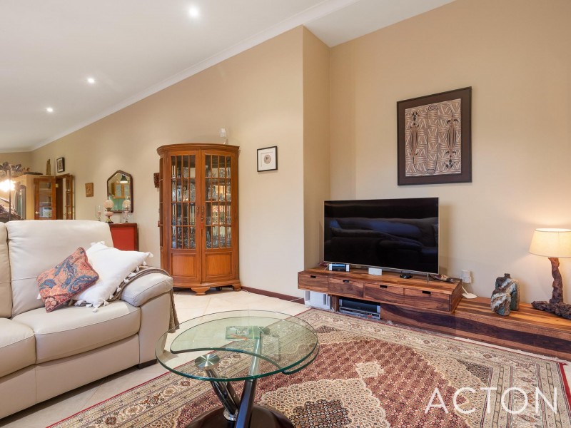 13 Trinnick Place, Booragoon WA 6154
