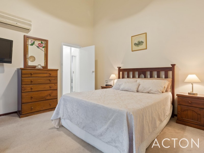 13 Trinnick Place, Booragoon WA 6154