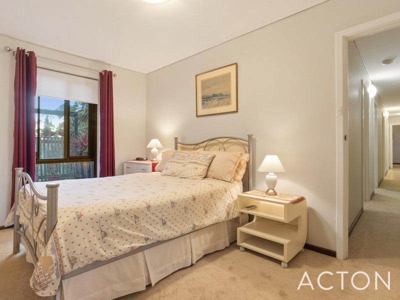 13 Trinnick Place, Booragoon WA 6154
