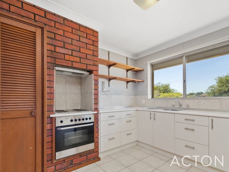5B Ellerby Street, Glendalough WA 6016