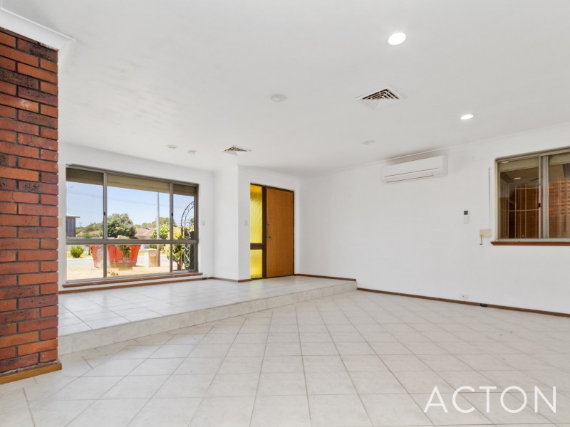 5B Ellerby Street, Glendalough WA 6016