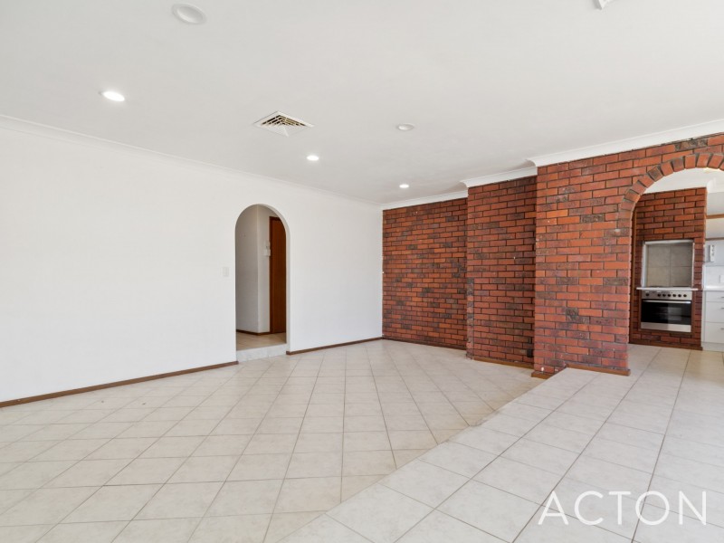 5B Ellerby Street, Glendalough WA 6016