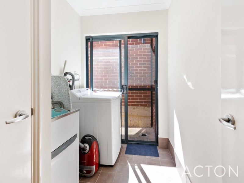 40B Selina Street, Innaloo WA 6018