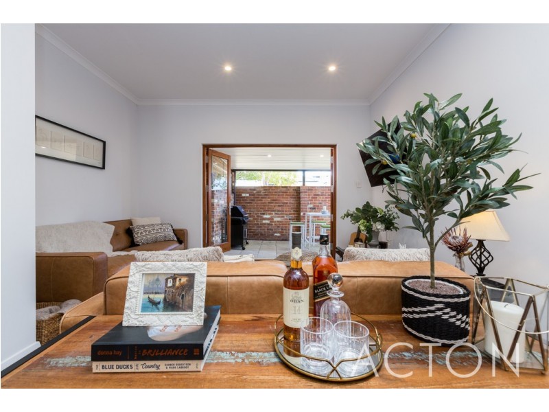 28 Green Street, Joondanna WA 6060