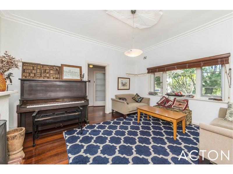 2 Hotchin Street, Dalkeith WA 6009