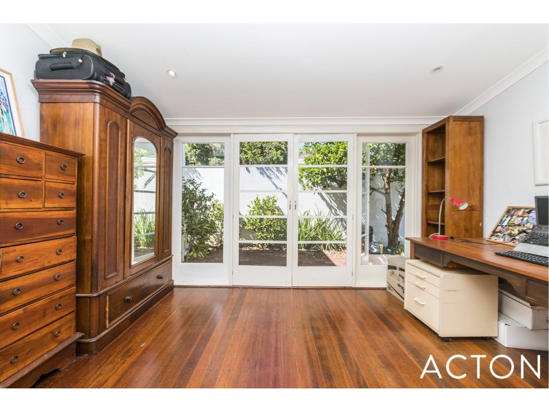 2 Hotchin Street, Dalkeith WA 6009