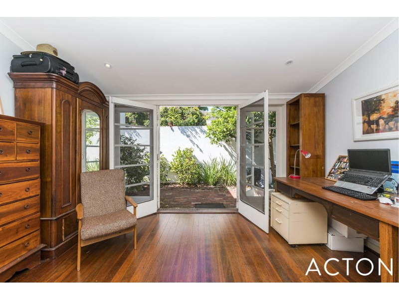 2 Hotchin Street, Dalkeith WA 6009