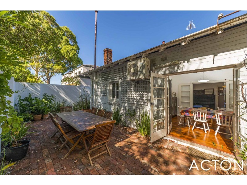 2 Hotchin Street, Dalkeith WA 6009