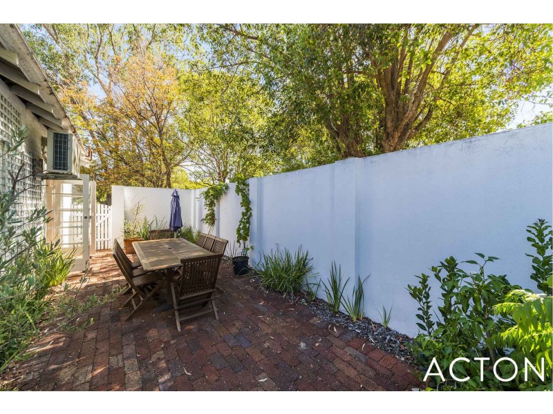 2 Hotchin Street, Dalkeith WA 6009