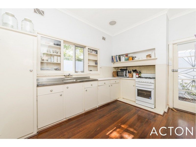 2 Hotchin Street, Dalkeith WA 6009