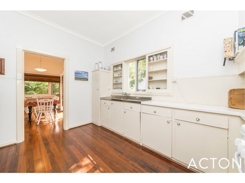 2 Hotchin Street, Dalkeith WA 6009