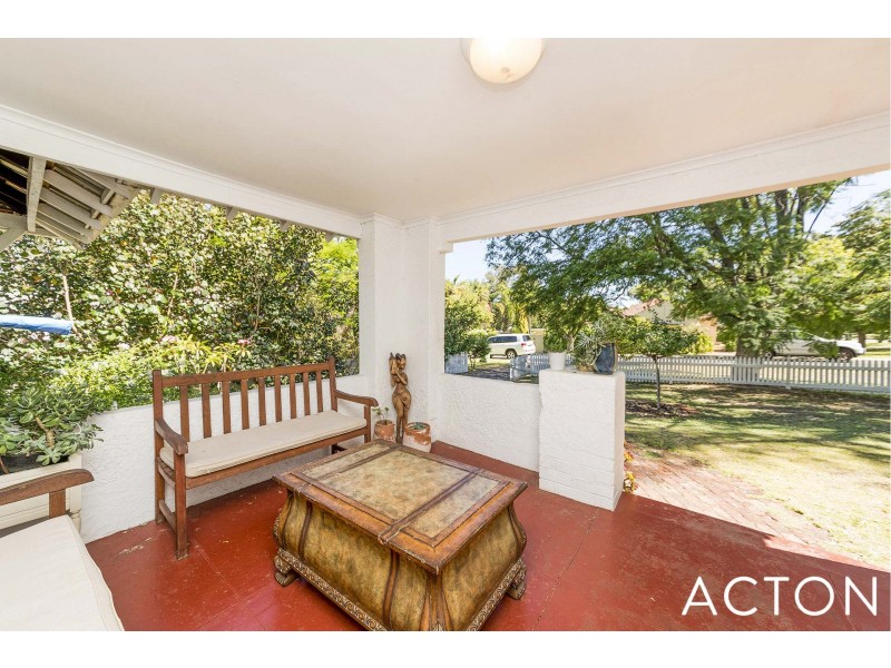 2 Hotchin Street, Dalkeith WA 6009