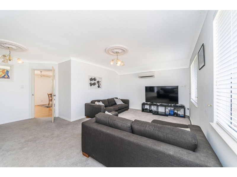 21 Edgecumbe Street, Como WA 6152