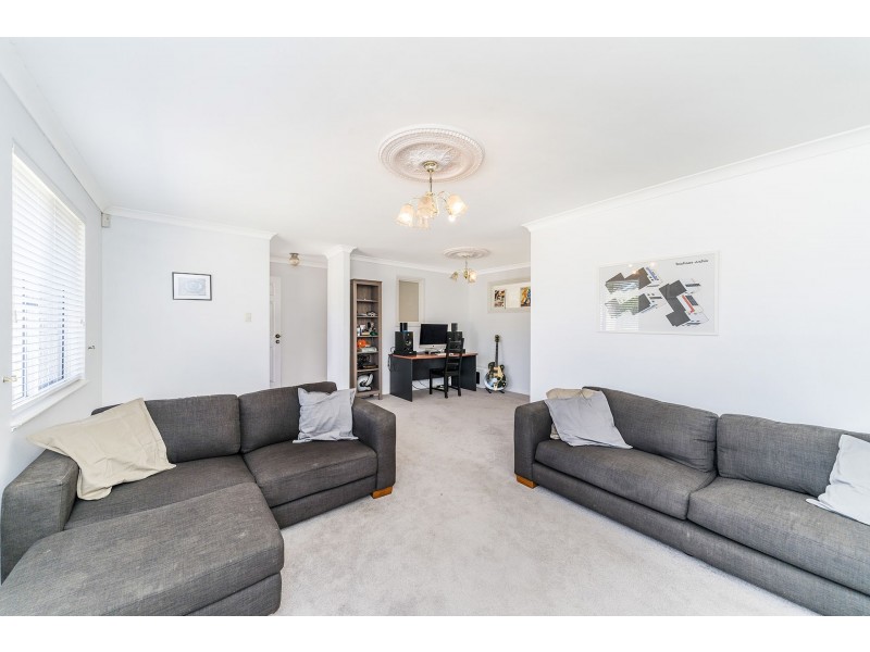 21 Edgecumbe Street, Como WA 6152