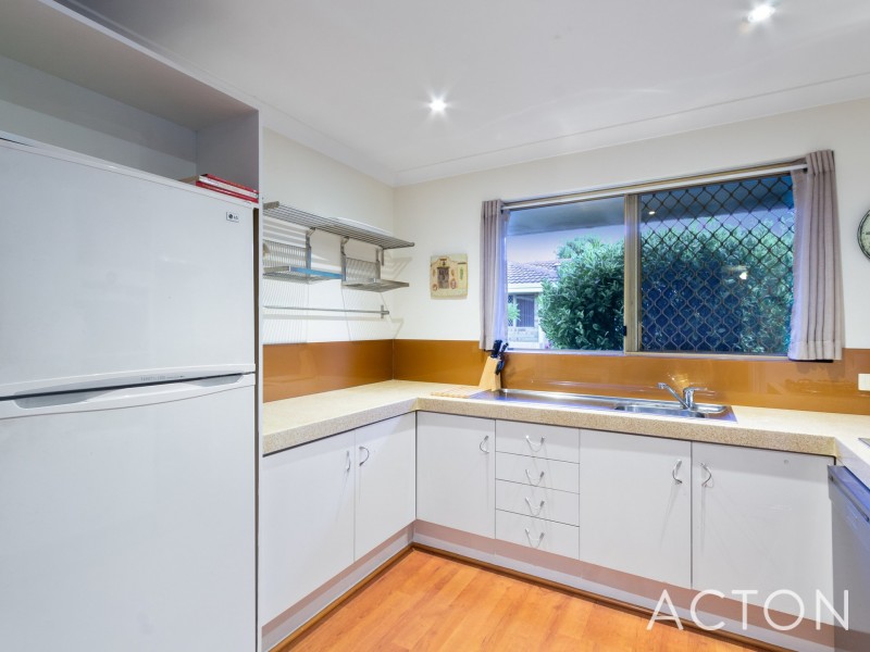 29/49 North Lake Road, Myaree WA 6154