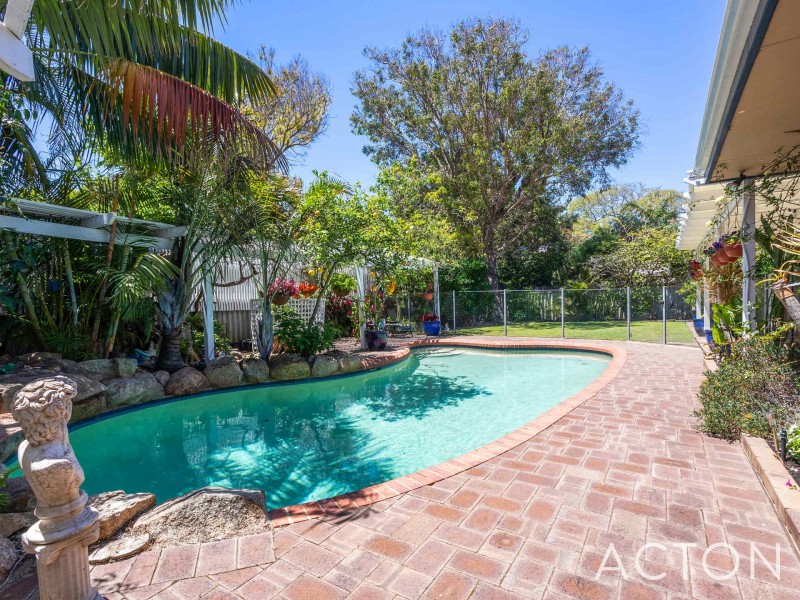 64 Oban Road, City Beach WA 6015