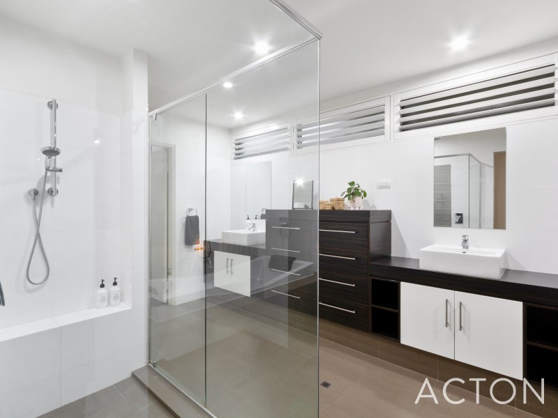 19 Beatrice Road, Dalkeith WA 6009