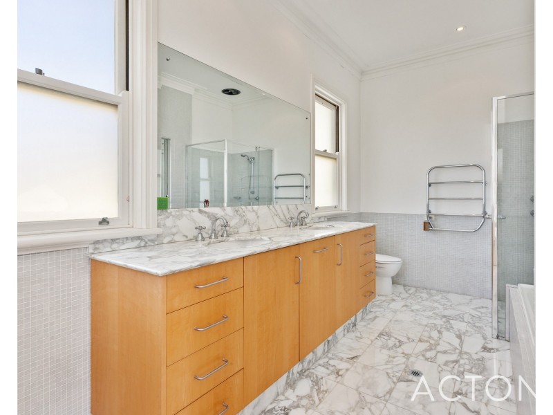 1/8 Avonmore Terrace, Cottesloe WA 6011