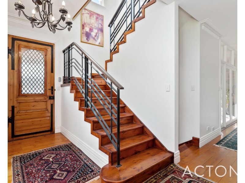 1/8 Avonmore Terrace, Cottesloe WA 6011