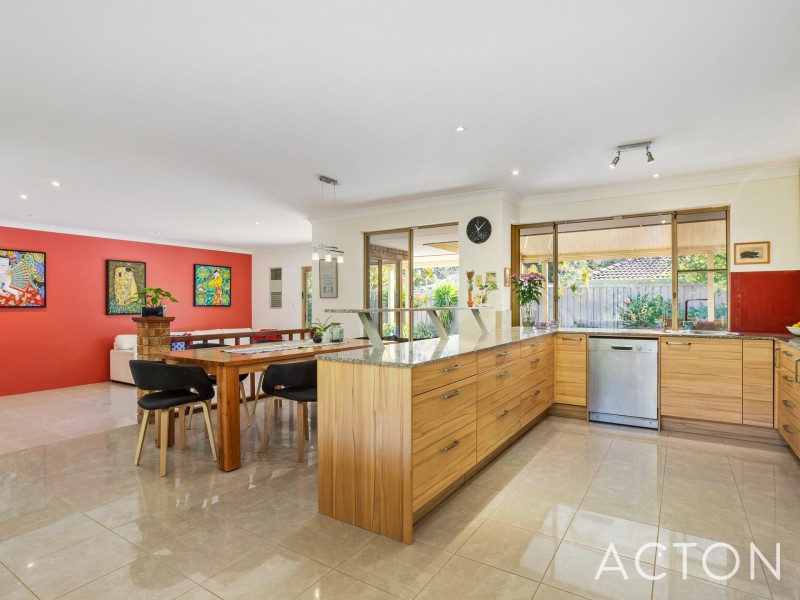 21 Bentley Close, Mount Claremont WA 6010