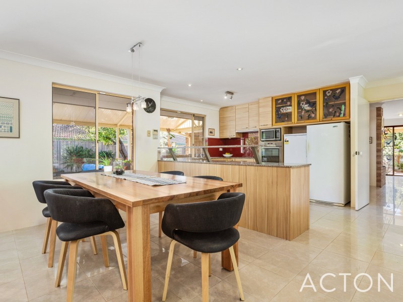 21 Bentley Close, Mount Claremont WA 6010