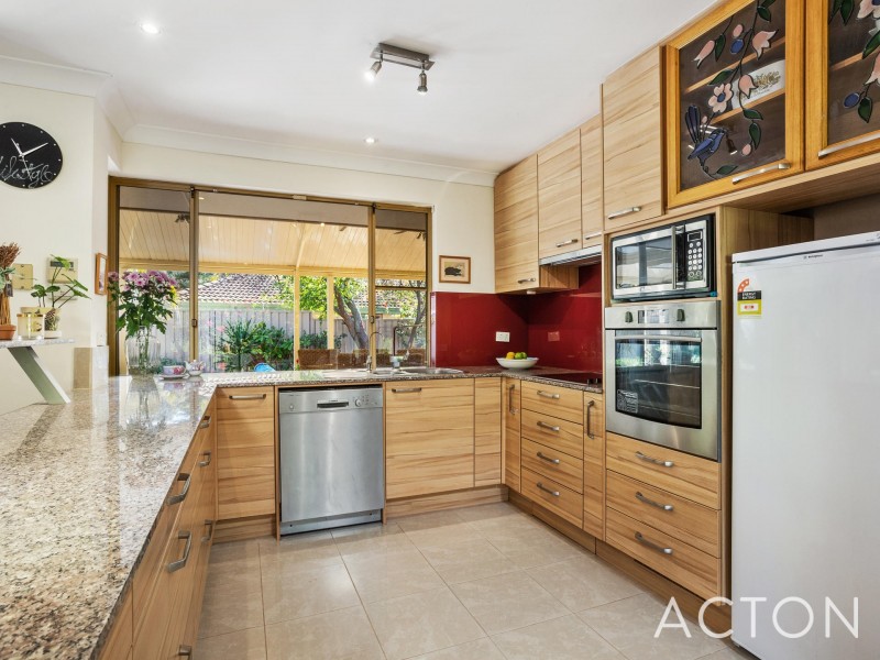 21 Bentley Close, Mount Claremont WA 6010