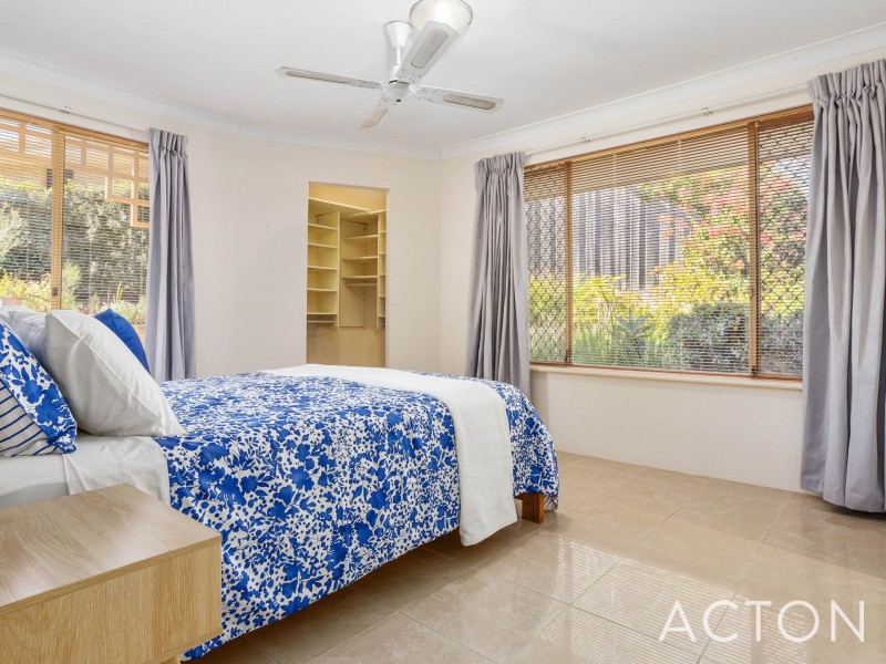 21 Bentley Close, Mount Claremont WA 6010