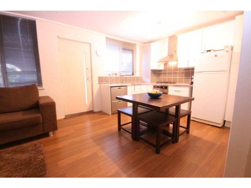 17 Heard Way, Glendalough WA 6016