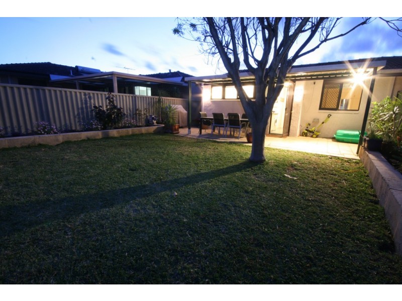 17 Heard Way, Glendalough WA 6016