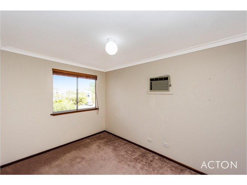 2/16 Unwin Crescent, Salter Point WA 6152