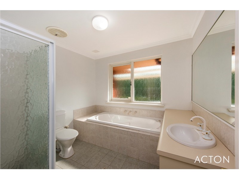 2/16 Unwin Crescent, Salter Point WA 6152