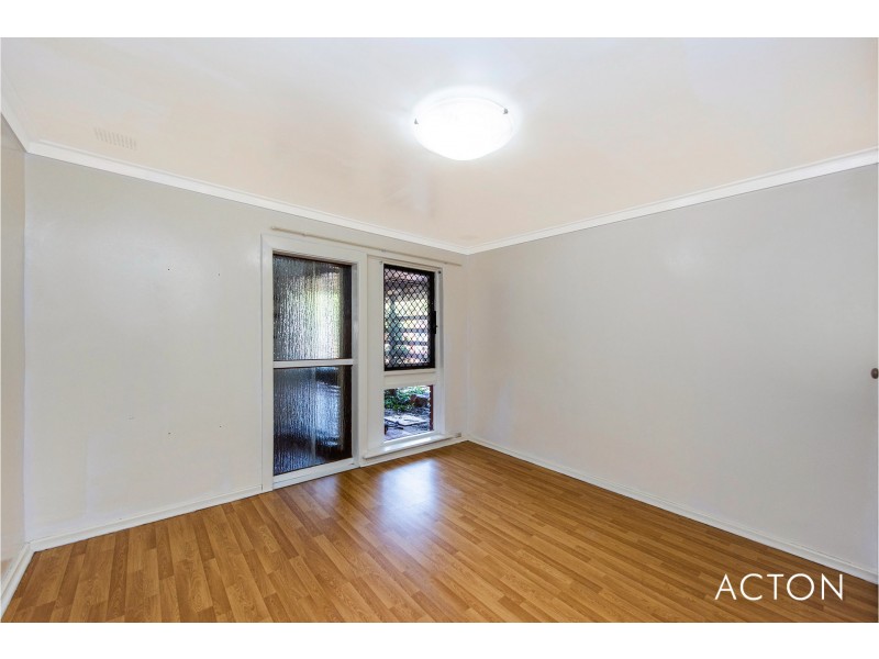 2/16 Unwin Crescent, Salter Point WA 6152