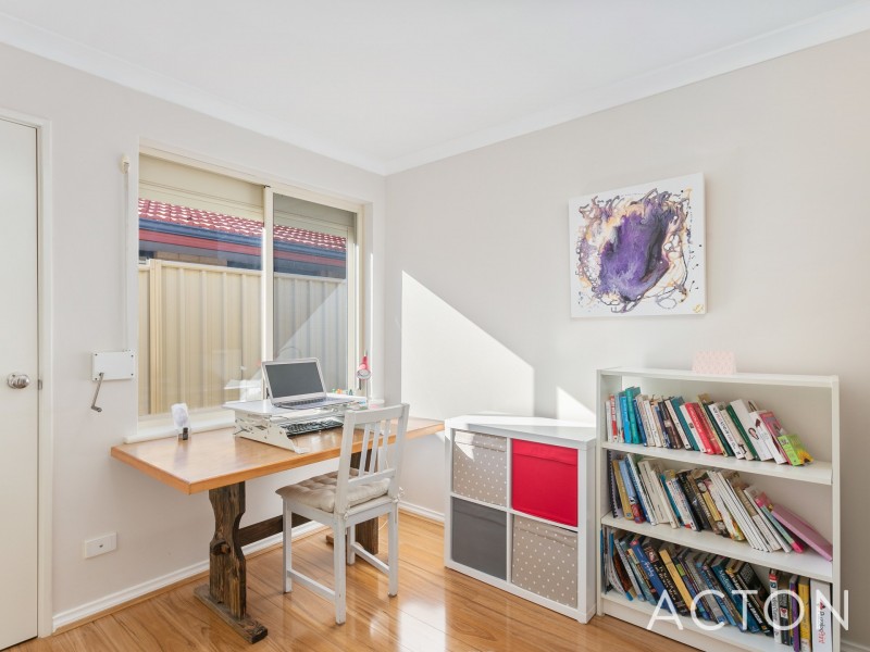 4/28 Riverina Parade, Munster WA 6166