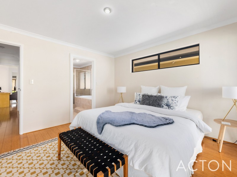 6 Veneto Way, Stirling WA 6021