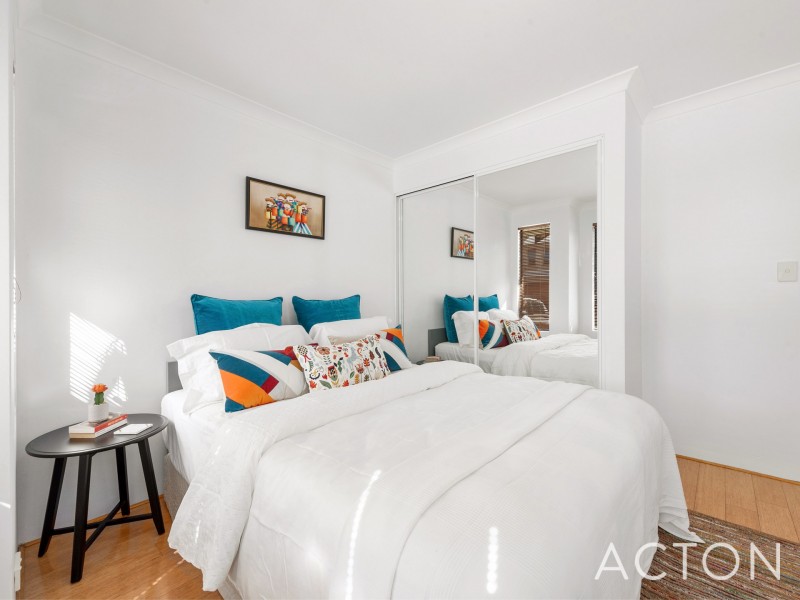 6 Veneto Way, Stirling WA 6021