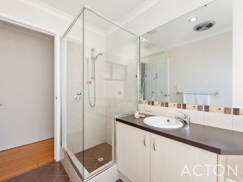 6 Veneto Way, Stirling WA 6021