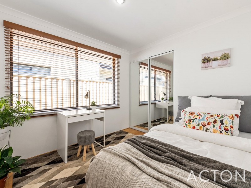 6 Veneto Way, Stirling WA 6021